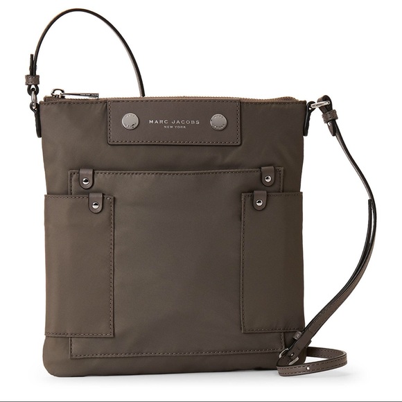 Marc Jacobs Handbags - Marc Jacobs |Preppy Nylon Sia Crossbody Bag Quartz